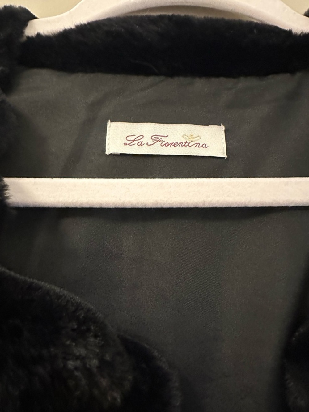 Black Plush Ribbed Faux Fur Cropped Jacket - Women - Picture 3 of 4